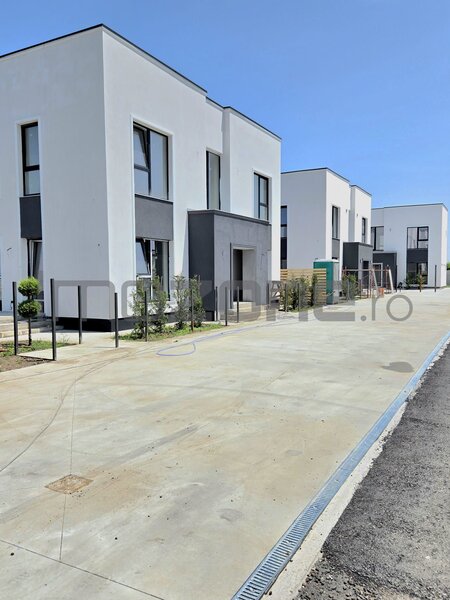 Otopeni Vila individuala - P+1, 4 camere,  3 dormitoare, 3 bai, 131mp utili, teren 350mp